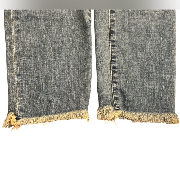 ABERCROMBIE & FITCH Mid-Rise Super Skinny Distressed Ankle Jean SIZE 14L - Picture 6 of 8